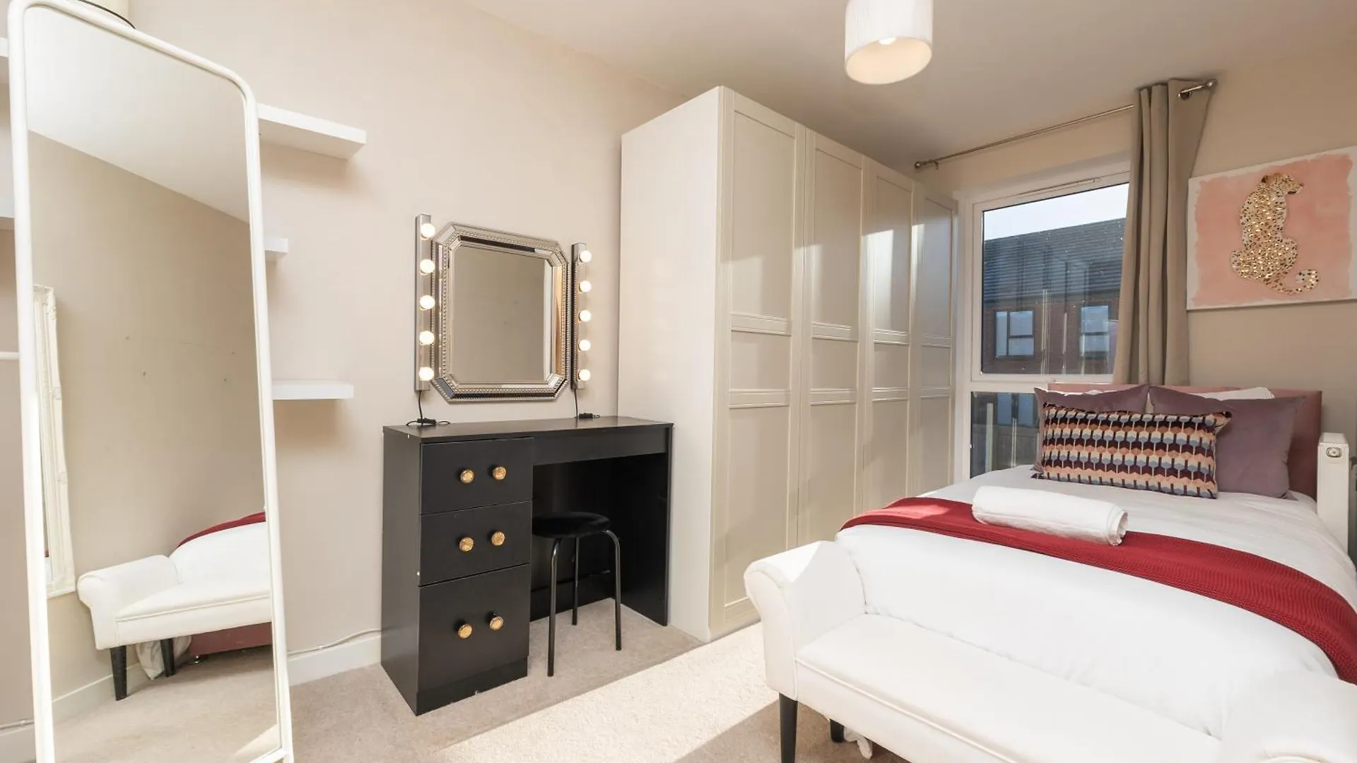 Pure Ashton By Artsy Villa Bristol Holiday home
